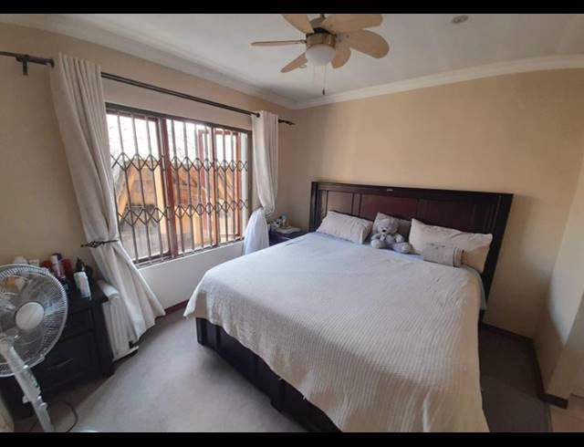 3 BEDROOM HOUSE FOR SALE IN HUGHES